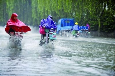 湖南33个县遭暴雨袭击 张家界两座中型水库水位超汛限