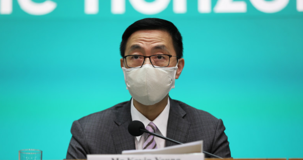 涉港草案这条内容公布后 香港教育局长表态