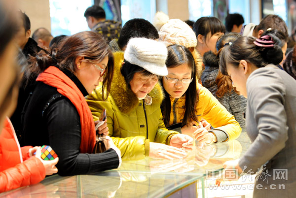 湖南消费市场复苏趋势非常明显 4月份社会消费品零售总额环比增长3.8%