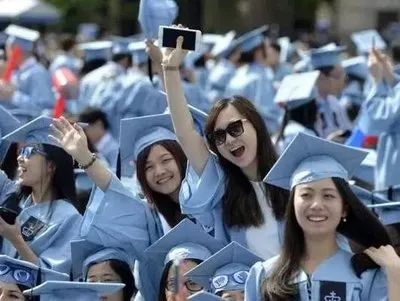 美媒曝美计划驱逐3000中国学生 但不是因为他们做错了事