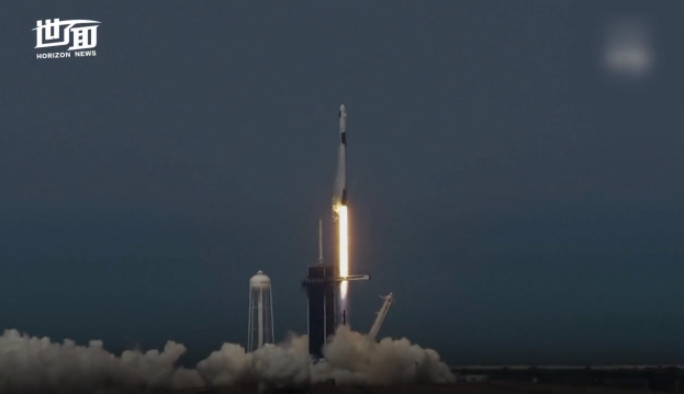 美国首次商业载人试航发射成功