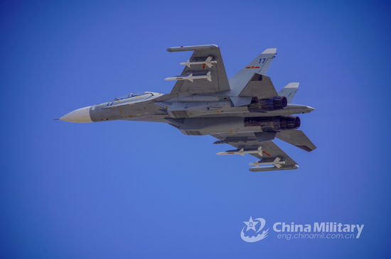 台媒：解放军多架次苏-30战机短暂进入台湾西南空域