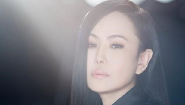 不能哀悼？！台湾歌手江蕙发文悼念坠亡高雄议长，被网友骂到关闭脸书账号