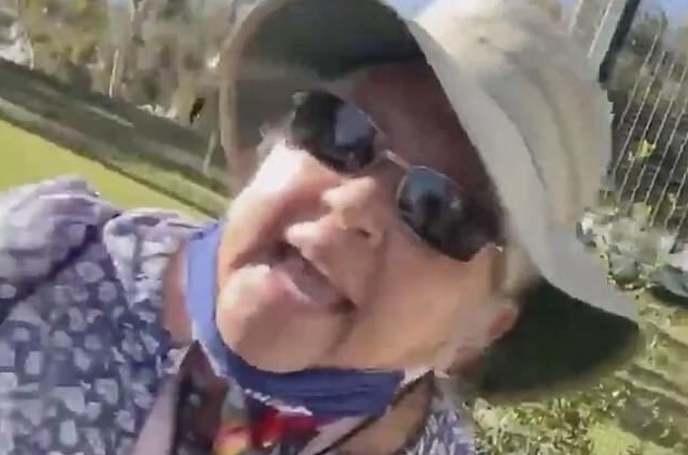 亚裔女子在加州锻炼 白人女子：滚回你的亚洲国家