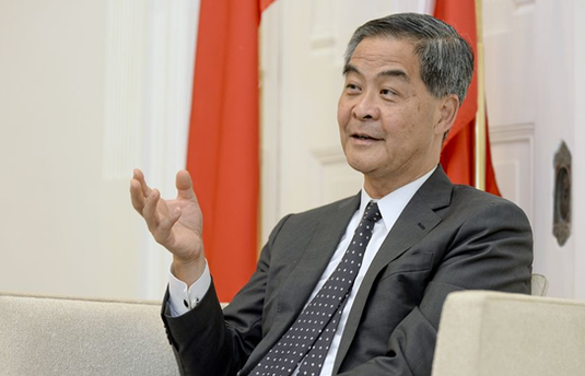 港大法律教授称&ldquo;涉及武力才算颠覆&rdquo; 梁振英驳斥