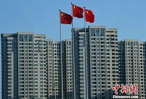 IMF预测：中国经济明年增长8.2%
