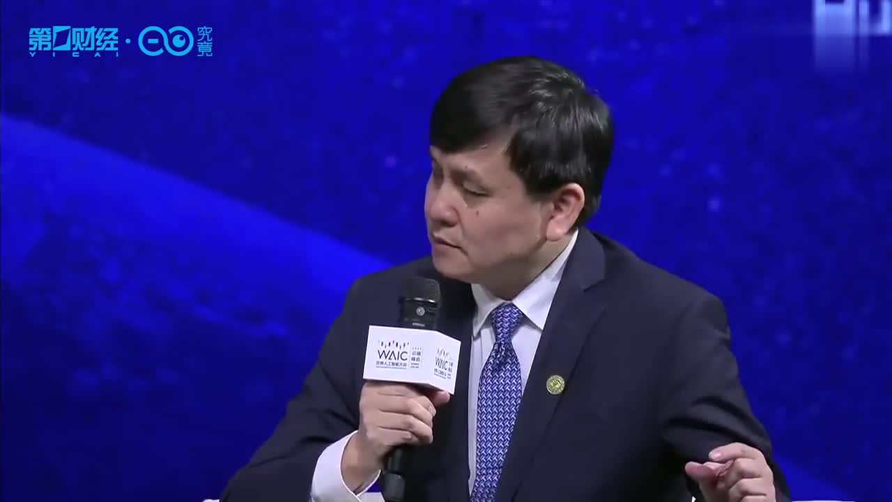 张文宏称中国疫情已经结束：药物疫苗是为未来而造