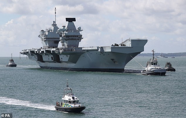 英军声称要派出庞大航母编队来南海，英网民颇有微词