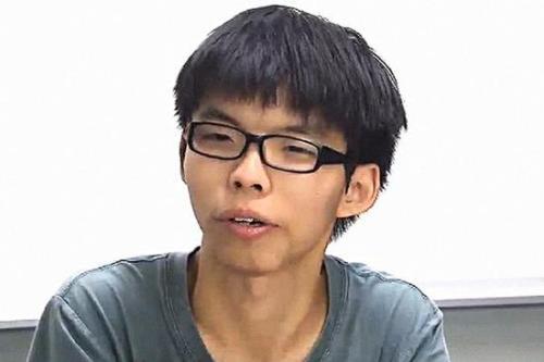 黄之锋公开记者个人隐私，香港新闻联：应依法查处