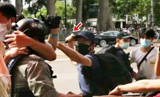香港袭警案又有2人落网，都是学生