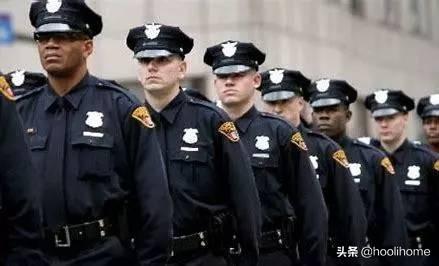 美全国警察组织联合会力挺特朗普连任 曾支持奥巴马