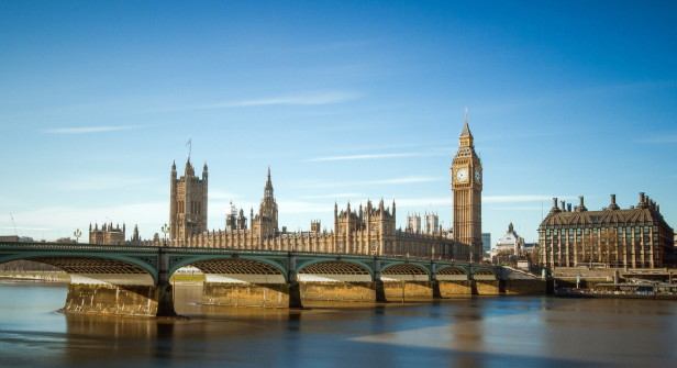 英媒：英国承受不起自绝于中国的代价