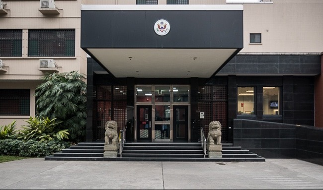 美媒又说漏嘴了：美国驻成都领馆被关后，就没法干这件事了！