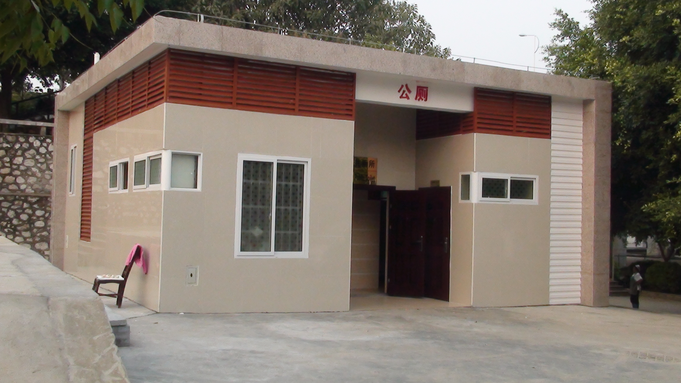 每平方公里建公厕三至四座 湖南全面推进城镇&ldquo;厕所革命&rdquo;