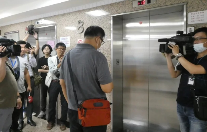 台立法机构爆集体涉贪案 检调突袭&ldquo;立委&rdquo;办公室