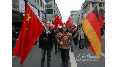 德媒：中国是更可靠的伙伴 别理会美国&ldquo;联合制华&rdquo;
