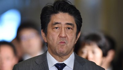安倍突然宣布辞去首相一职 日本8年政治稳定暂告结束