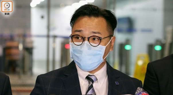 香港一女公务员被捕：涉嫌唆使他人非法集结用刀杀警