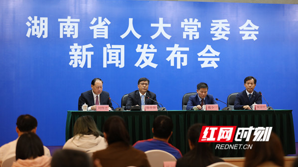 湖南实施中医药法办法出台 全面规范中医药工作