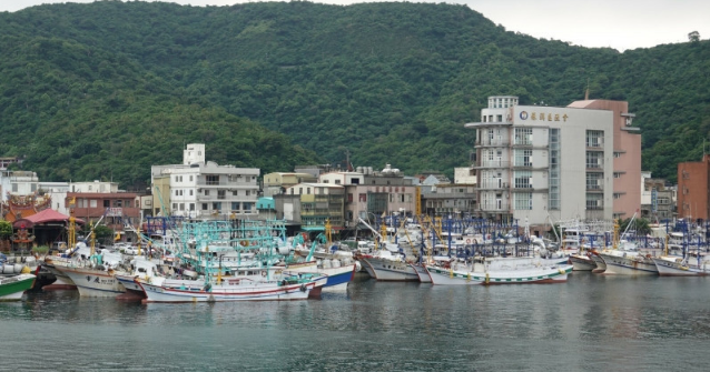 台湾渔船钓鱼岛附近海域被日本公务船冲撞，台&ldquo;海巡署&rdquo;派舰弛援