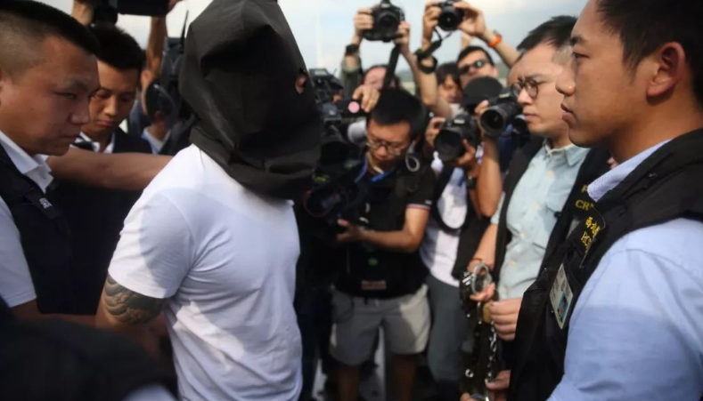 香港警方拘捕2名男子 涉嫌去年11月袭击内地游客一案