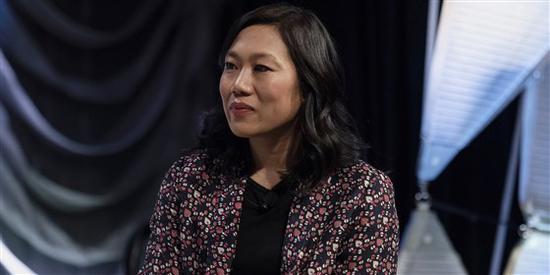 扎克伯格妻子力挺丈夫：总是努力解决问题 为他感到骄傲