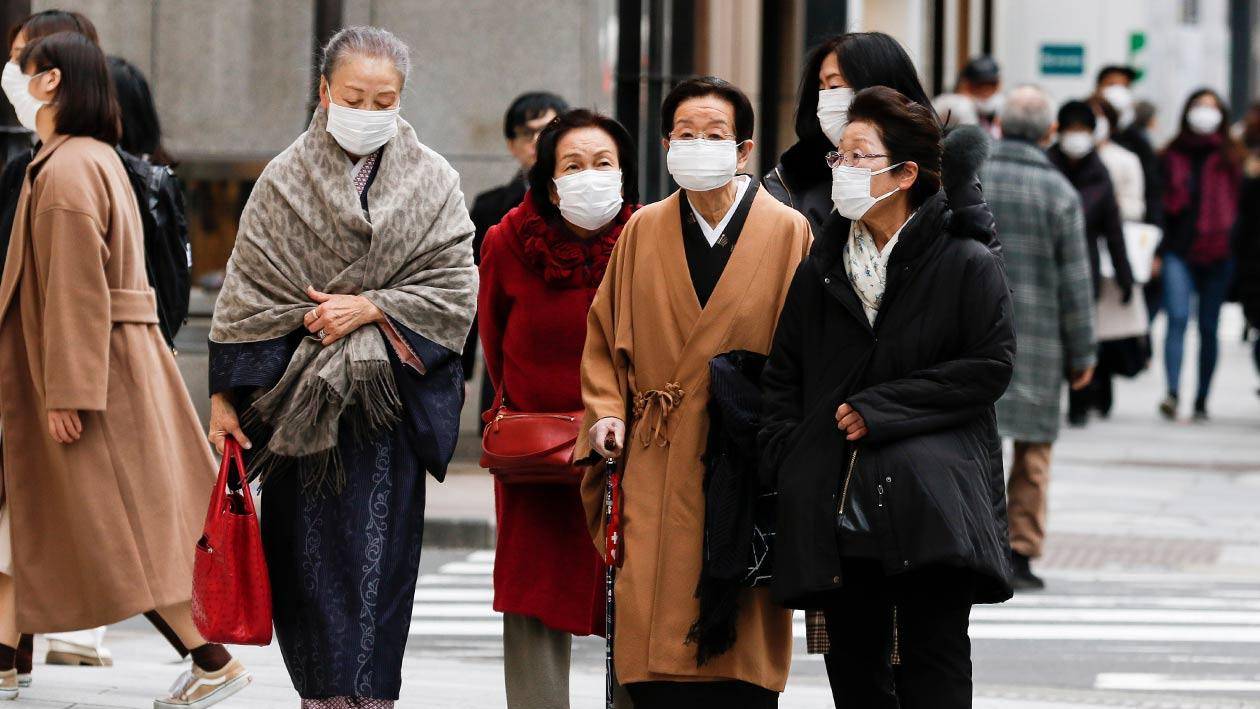 如何应对新冠肺炎疫情？日本大臣：只有神知道