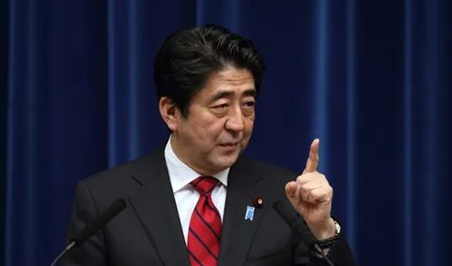 安倍为英智库&ldquo;应对中国&rdquo;报告背书
