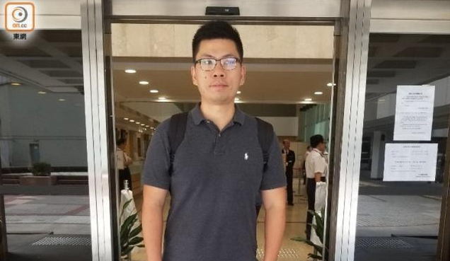 9项控罪在身，香港前立法会议员许智峰流亡丹麦