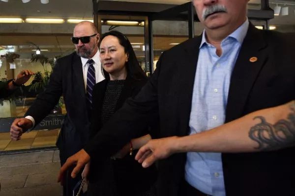 孟晚舟案重要证人加拿大警长承认：应美要求没收手机