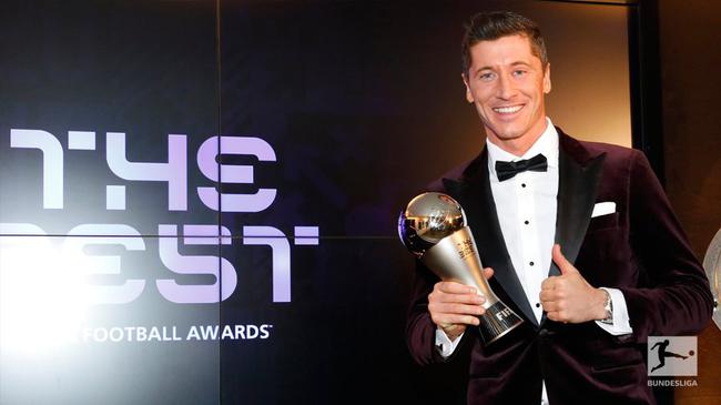 莱万力压C罗梅西 荣膺2020年FIFA世界足球先生