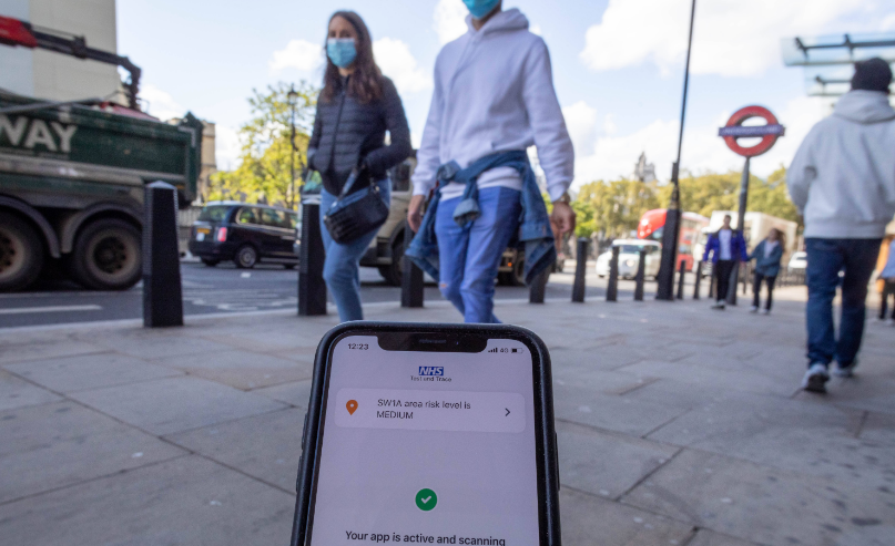 荷兰发现英国新冠病毒新变种后 发布对英飞行禁令