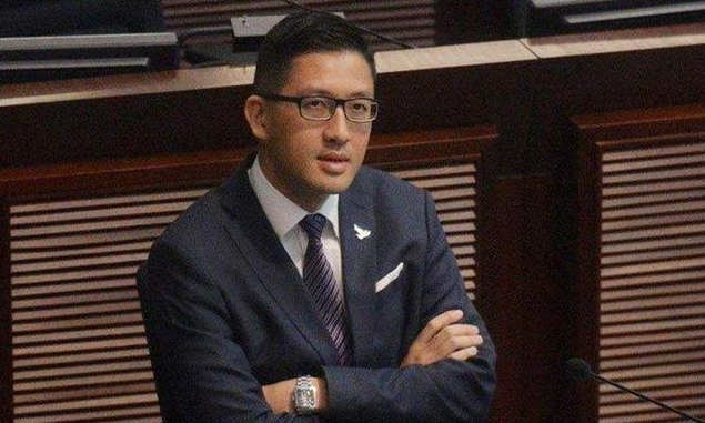 乱港分子林卓廷今早被拘捕