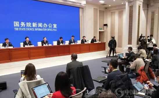 中国新冠病毒疫苗正式上市 全民免费 明年产能10亿剂