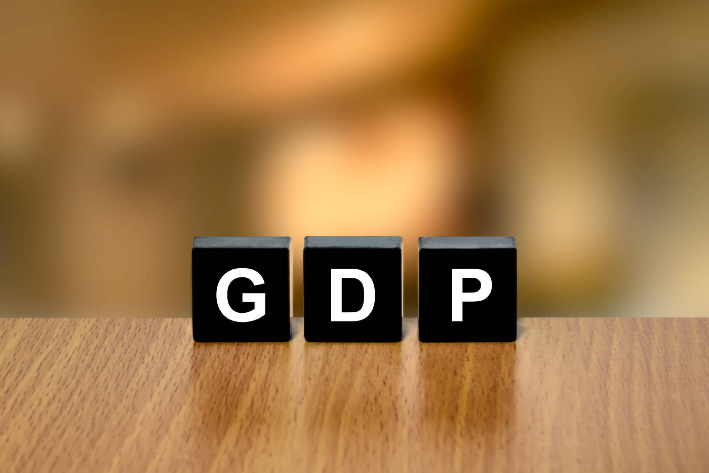 中国GDP首次突破100万亿人民币大关！逆势增长2.3%