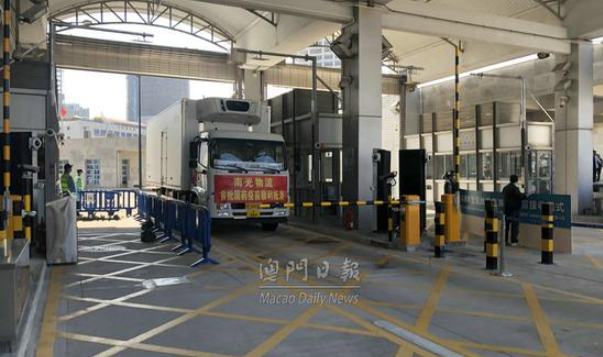 首批10万剂国药疫苗运抵澳门 下周医护将首先接种