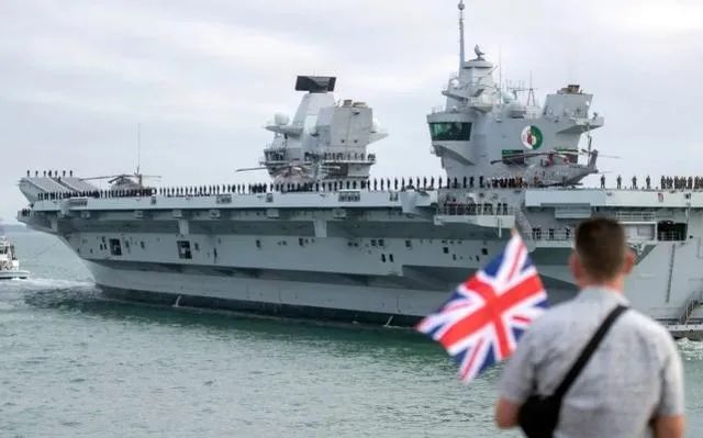航母还没来南海 英国人先心虚了