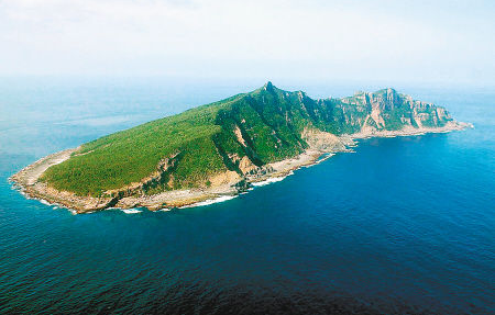 为牵制中国海警船钓鱼岛海域活动，日本多党派拟向国会提交法律修正案