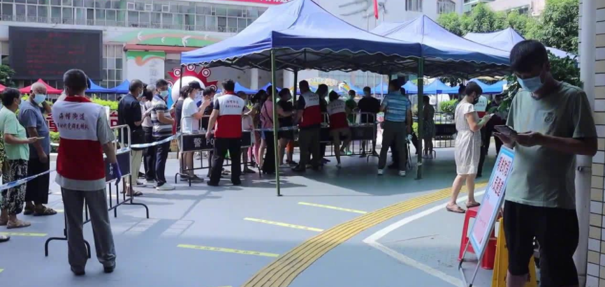 广州出现两例重症病例 13.8万人足不出户