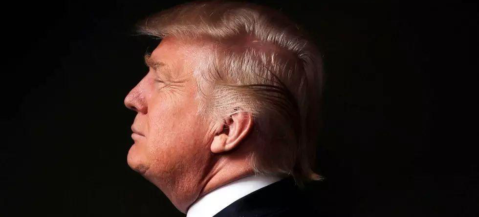 特朗普公开演讲炮轰拜登政策 2024年将再参选总统？