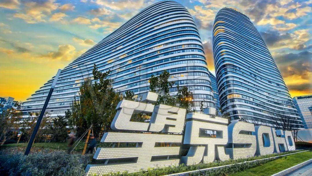 618前，SOHO中国打折卖给黑石，潘石屹打的什么算盘？