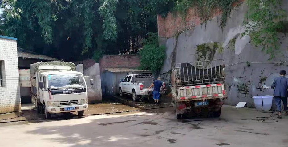 湖南下发动物疫病防控通知：运输车辆方向盘、踏板、档位柄都要消毒