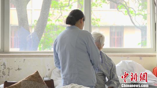 中国阿尔茨海默病患病率逐年增长 诊疗困境如何破解