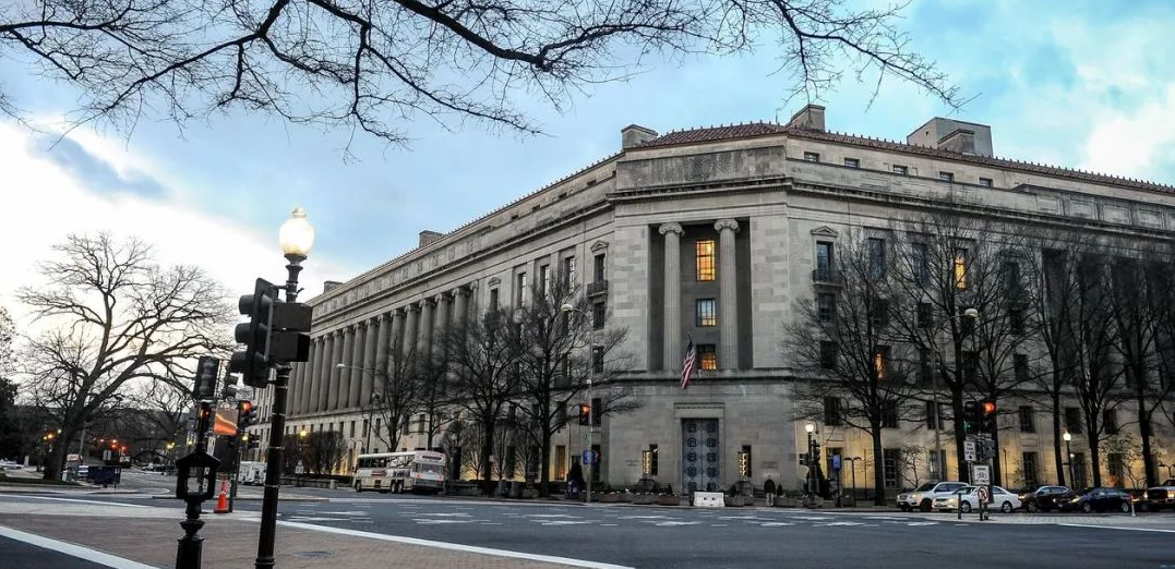 美国司法部封禁伊朗33家网站 伊回应称美国非法霸凌
