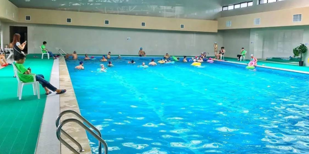 政府购买服务，长沙23所游泳馆向全市中小学生免费开放