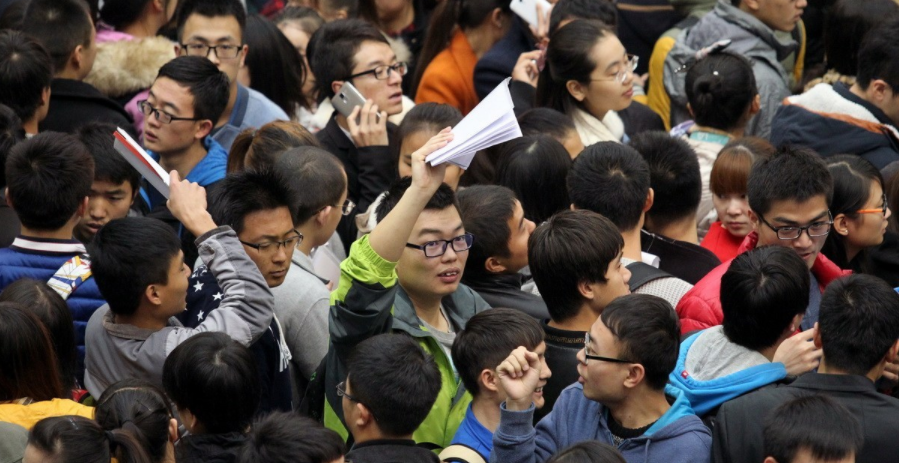 湖南今年应届高校毕业生就业去向落实率同比提高13.63%