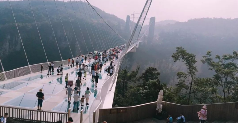 除张家界以外全域低风险 湖南景区场馆正陆续恢复开放