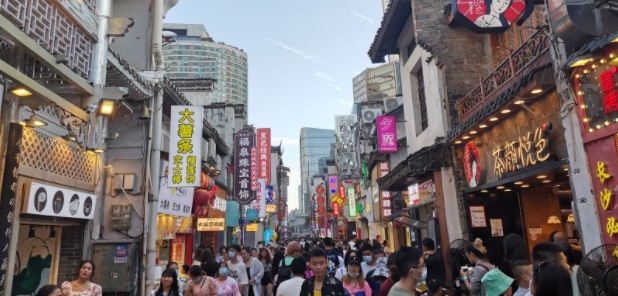 小长假能量不小，长沙太平老街游客量劲增两三成