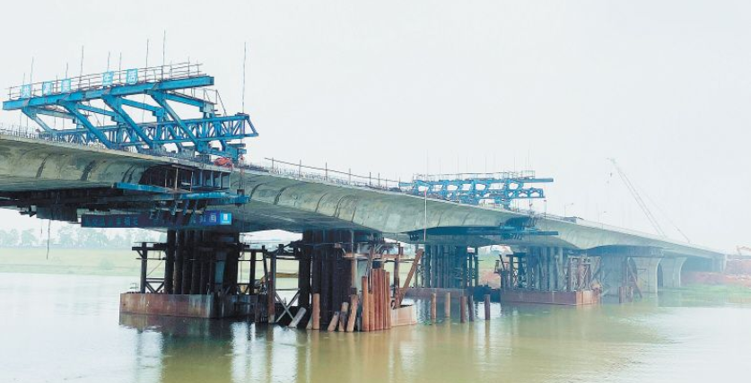 长沙香堤北路捞刀河大桥顺利合龙 星沙到安沙将只需5分钟