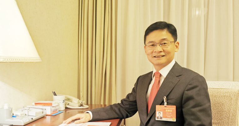 常德市委召开全市领导干部大会 曹志强同志任中共常德市委委员、常委、书记